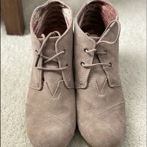 Toms Wedges